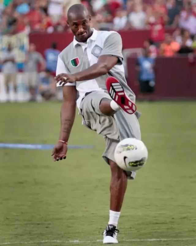 弗洛伦齐谈罗马vs那不勒斯争议判罚：拉赫马尼没有对科内犯规（弗洛伦齐评罗马对那不勒斯判罚争议：拉赫马尼并未对科内犯规）