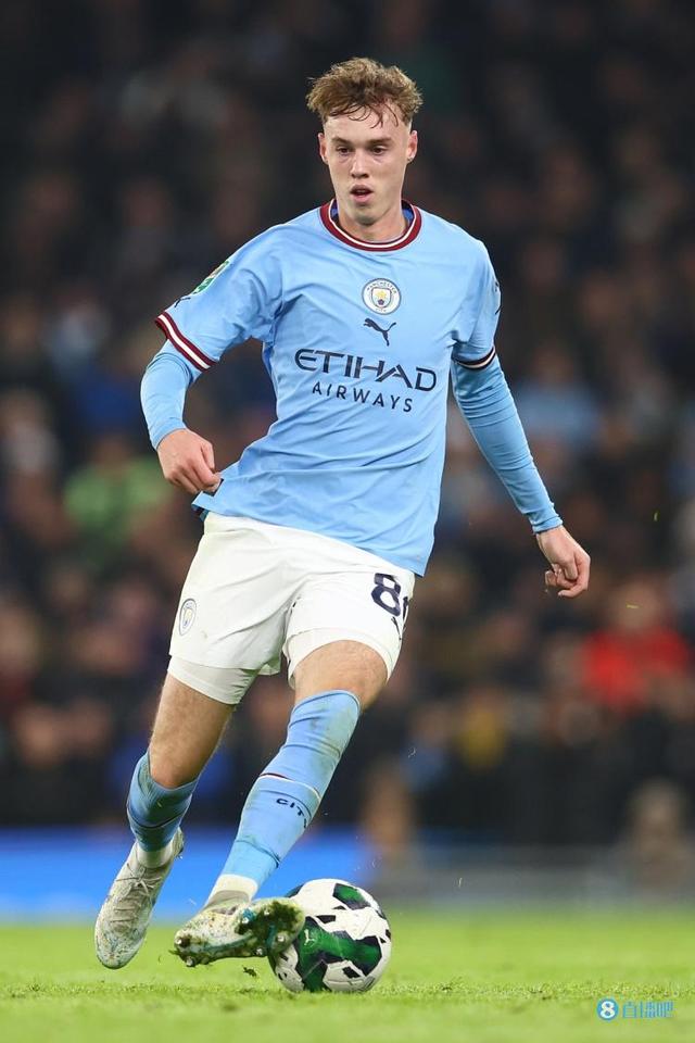 曼联对非洲杯征召的立场在伯恩茅斯混乱中：阵容悬而未决，阿莫林如何应对？（伯恩茅斯乱局之际，曼联非洲杯征召立场成焦点：阵容未定，阿莫林如何破局？）