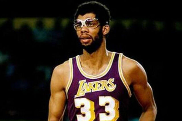 意媒：卡洛斯-奥古斯托接近与国米续约至2030年，年薪300万欧（意媒：卡洛斯-奥古斯托即将与国米续约至2030，年薪为300万欧元）