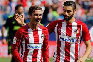 伊涅斯塔：中场球员当教练更能掌控全局，小法现在做得非常好（伊涅斯塔：中场出身更会统筹全局，小法执教表现出色）