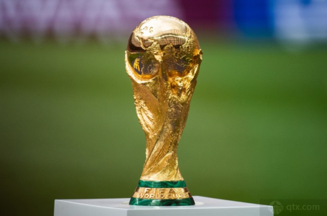 那不勒斯外线射门精准制胜（那不勒斯远射精准锁定胜局）