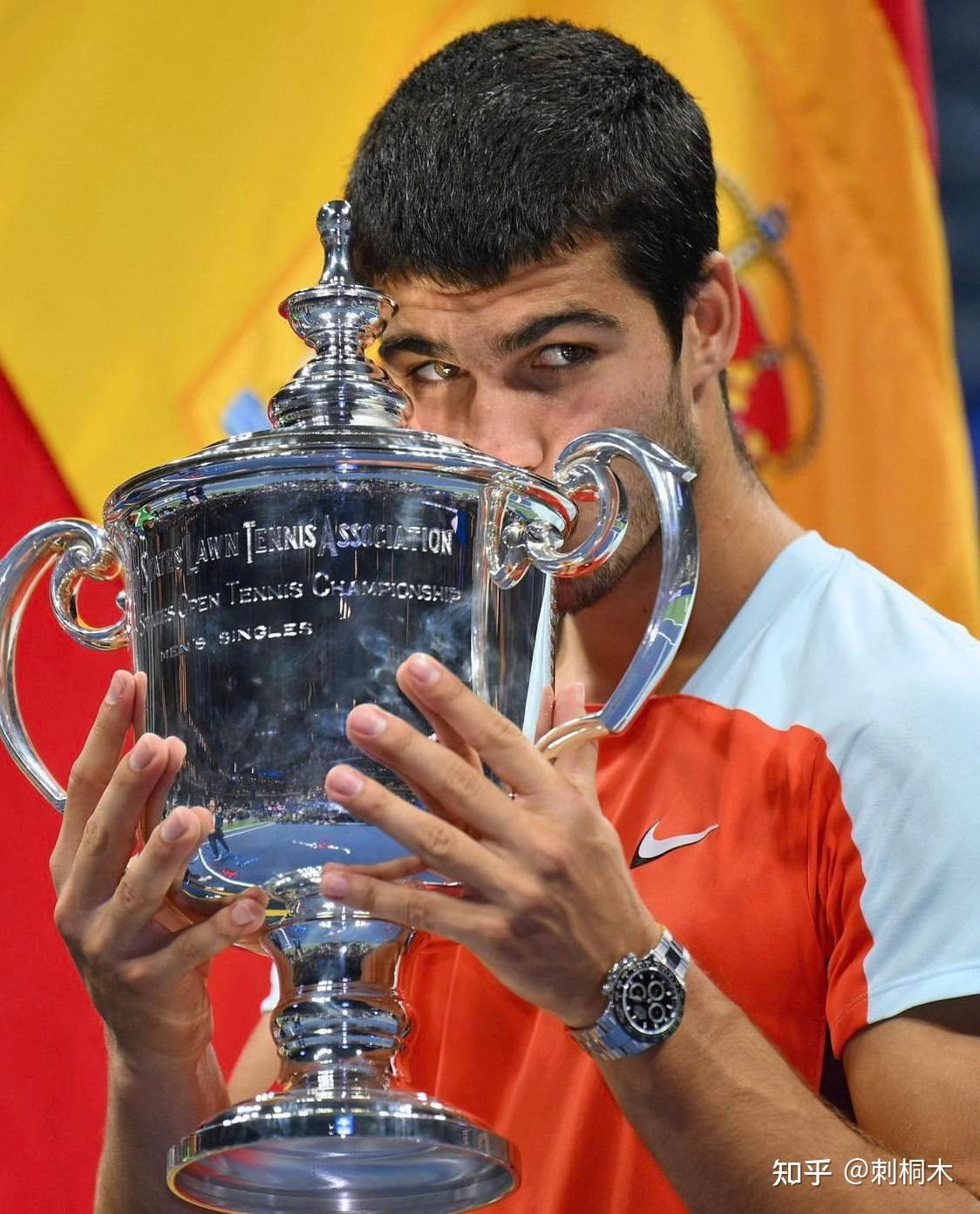 他正式成为 他正式成为