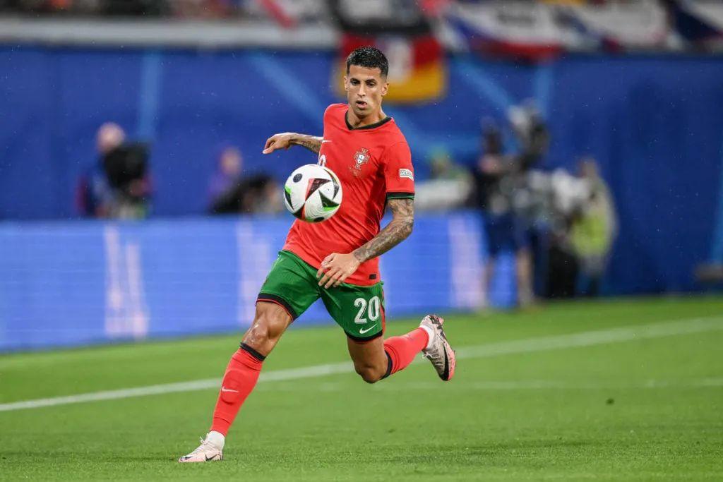 也在挑战自 也在挑战自